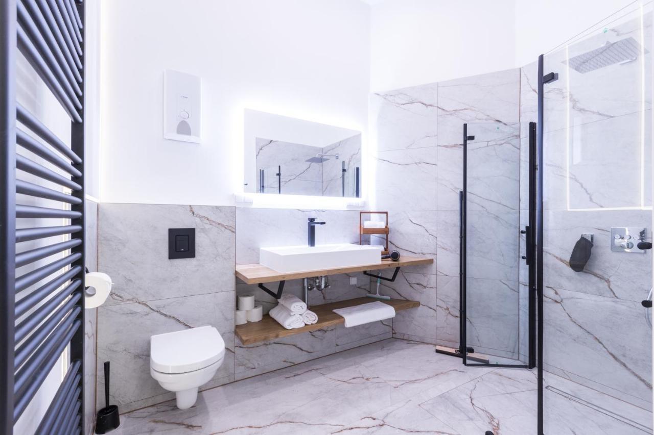Hevals Spa & Design Apartment Berlin Exterior photo